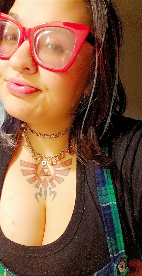 time to lay in bed with my happy meal and watch king of the hill. 💕💕