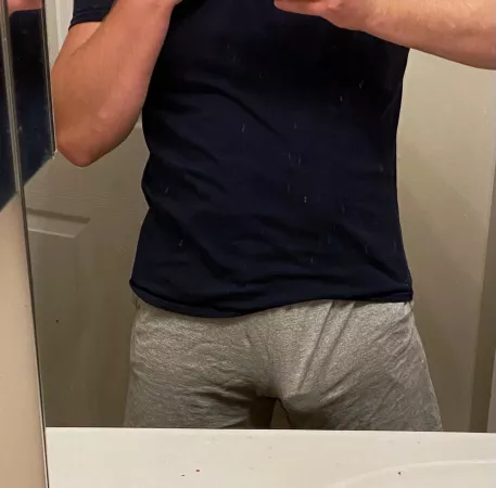 Tomorrow I’m deleting this account. I’ve been insecure about my body, but you all have helped me. Thank you