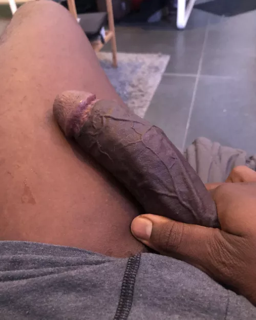 Trace the veins with your tongue 👅🍫