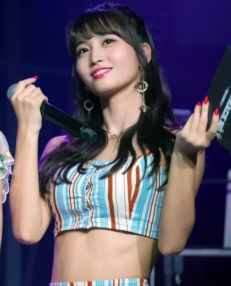 Twice - Momo