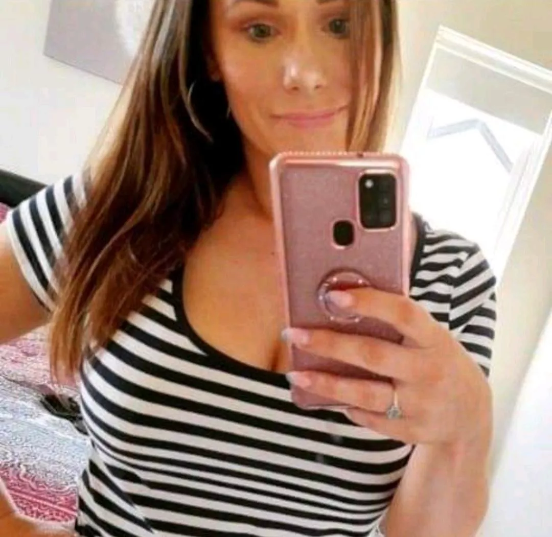 Two of my friends last night were asking would I be mad if they hatefucked my bitch of a mom. Dm me with what you'd do to her if you were my friend Two of my friends last night were asking would I be mad if they hatefucked my bitch of a mom. Dm me with what you'd do to her if you were my friend