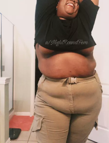 Underboob is sooooo underrated. 😝😝