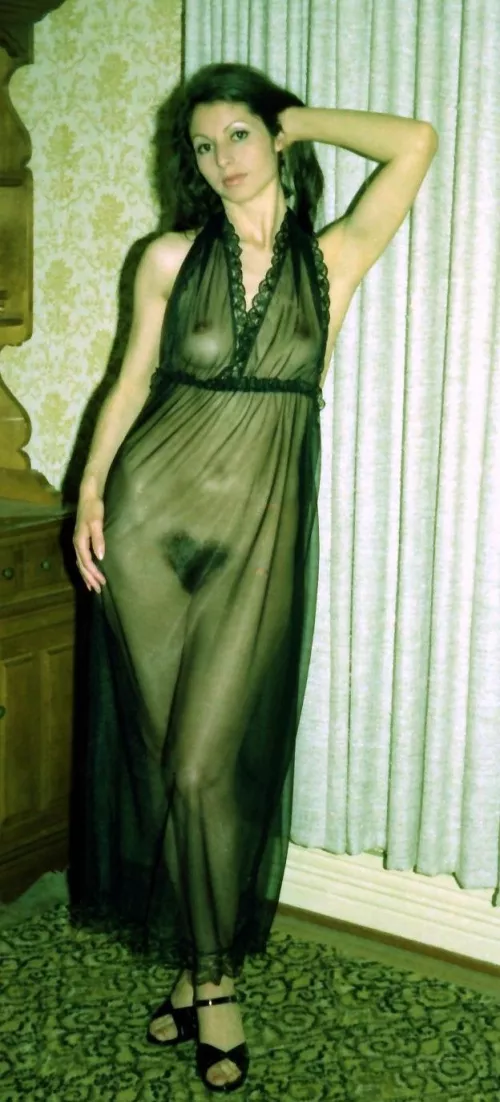 Unknown..heart shape bush♥