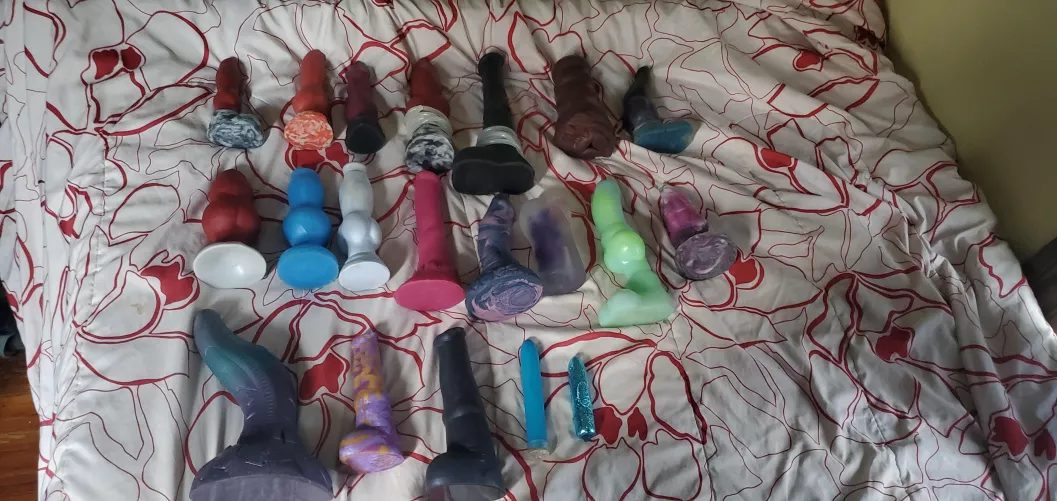 Updated Photo of the toy family looking great 😌😌