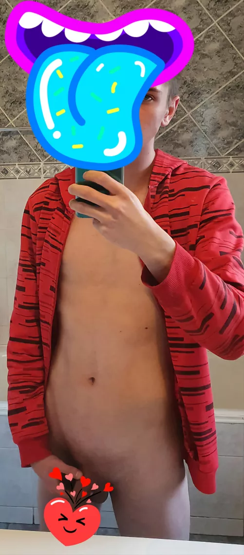 Wanna see the uncensored photo and more?😋 View my profile😉