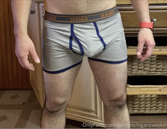 Wanna workout with me? ;)