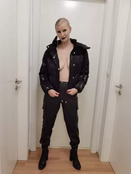 Want to see more on OF? 😈😈😈🍑🍑🍑