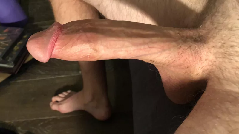 Weed gets me so hard 😬 would love to have someone in Toronto find out.