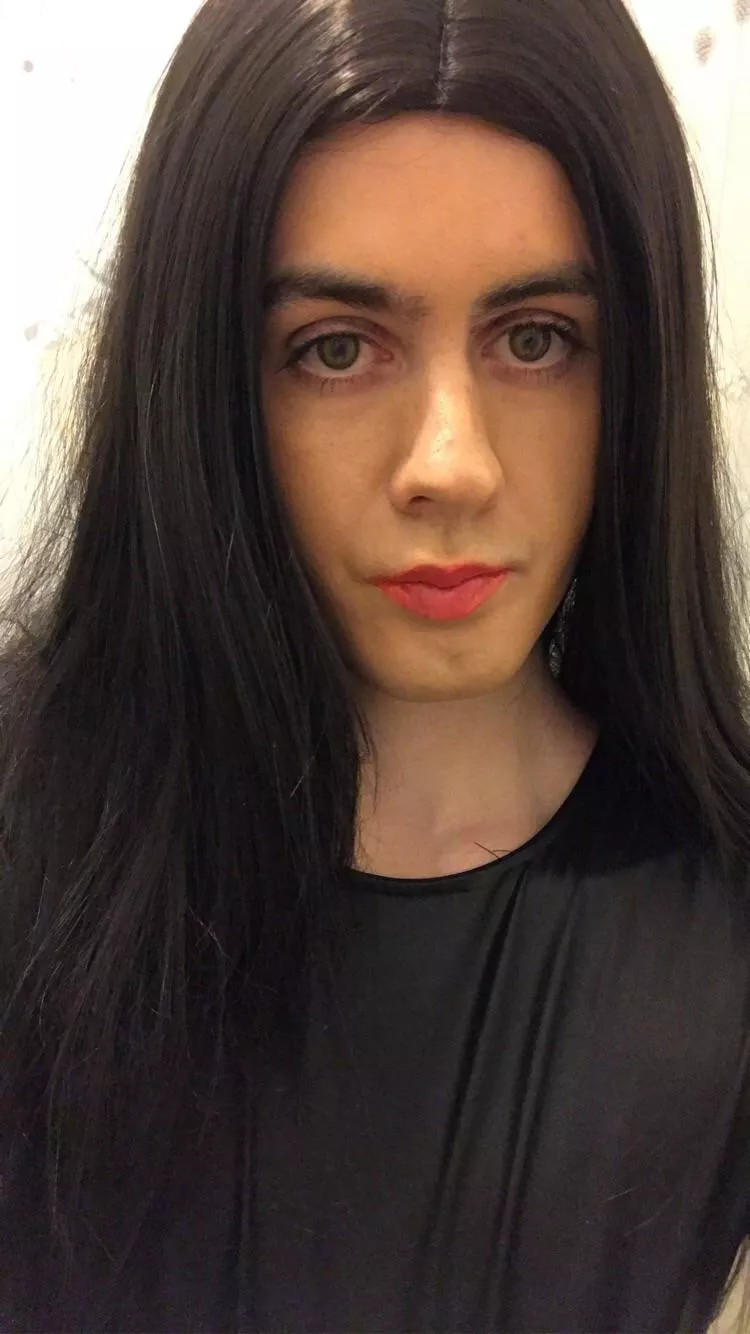 What do you guys think of my makeup? I’m new to makeup I rarely do it