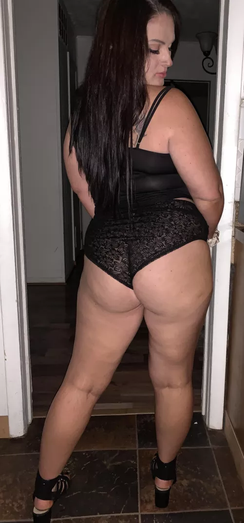 What do you think of her? Tell us exactly.. K’i’k us at fantasycouple2018 to trade and see more!