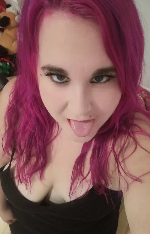 What if I'm on me knee, looking at you like that?