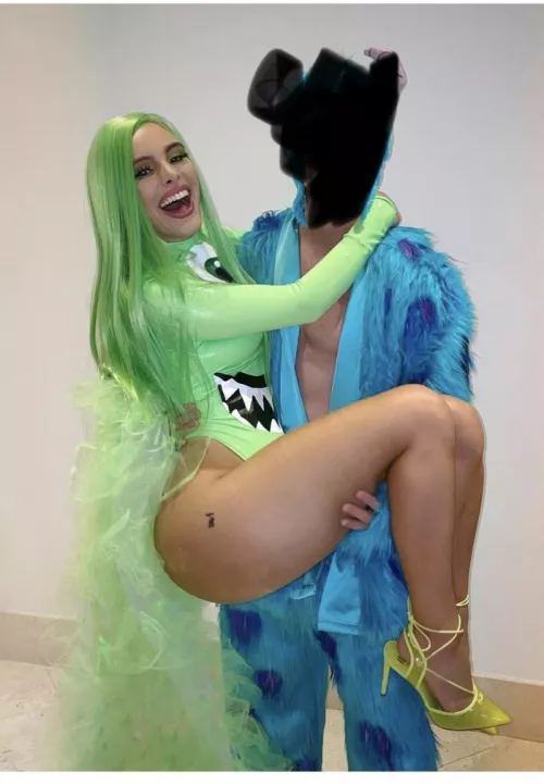 WHAT IS MY MOM DOING!!!!