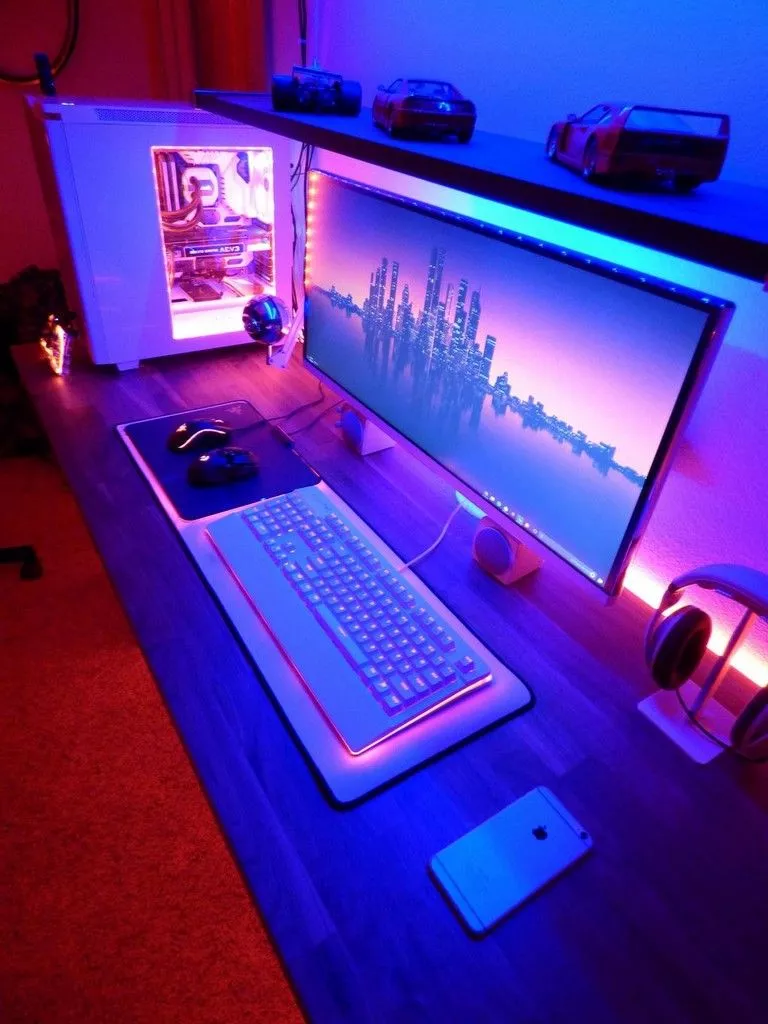 What would you rate this guy's setup on a scale of 1 - 10? Personally, I think the LED lights are just too much. What would you rate this guy's setup on a scale of 1 - 10? Personally, I think the LED lights are just too much.