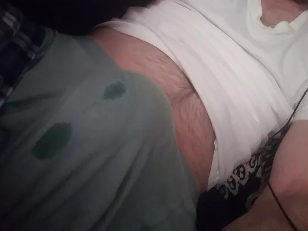 When it's this wet...💦💦💦Before you pull me out... 🤤🤤🤤 Upvote if this interests you... Comment more of what you'd do...