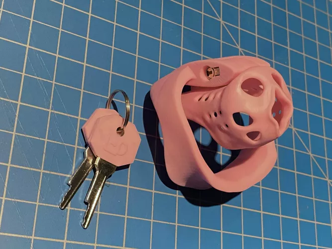 When they say guys can’t wear pink…