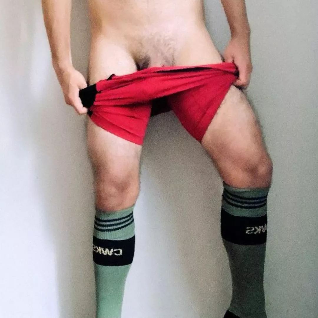 When your sexy teammate tells that the light in the locker room is good, you just let him make some pics, right? When your sexy teammate tells that the light in the locker room is good, you just let him make some pics, right?