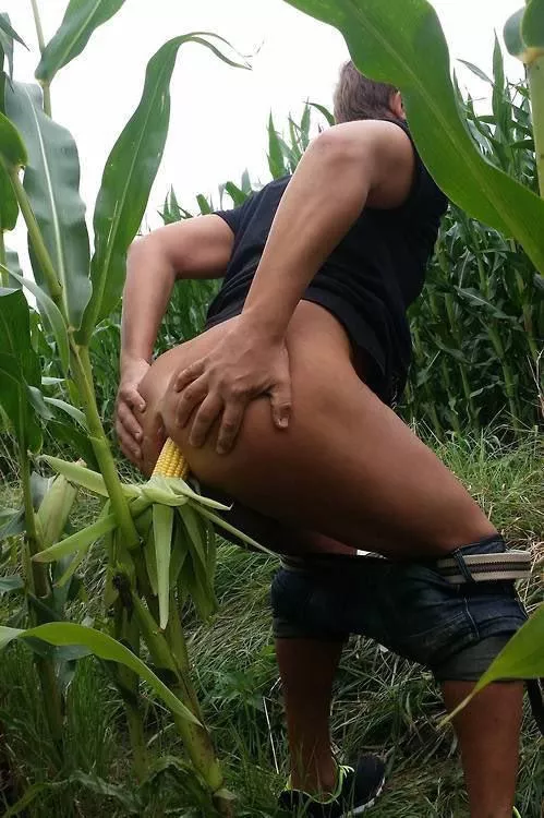 when you’re really horny but you live in a small town 🤠🤟