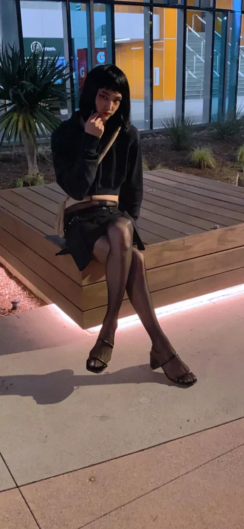 Where are my nylon lovers at? 😚