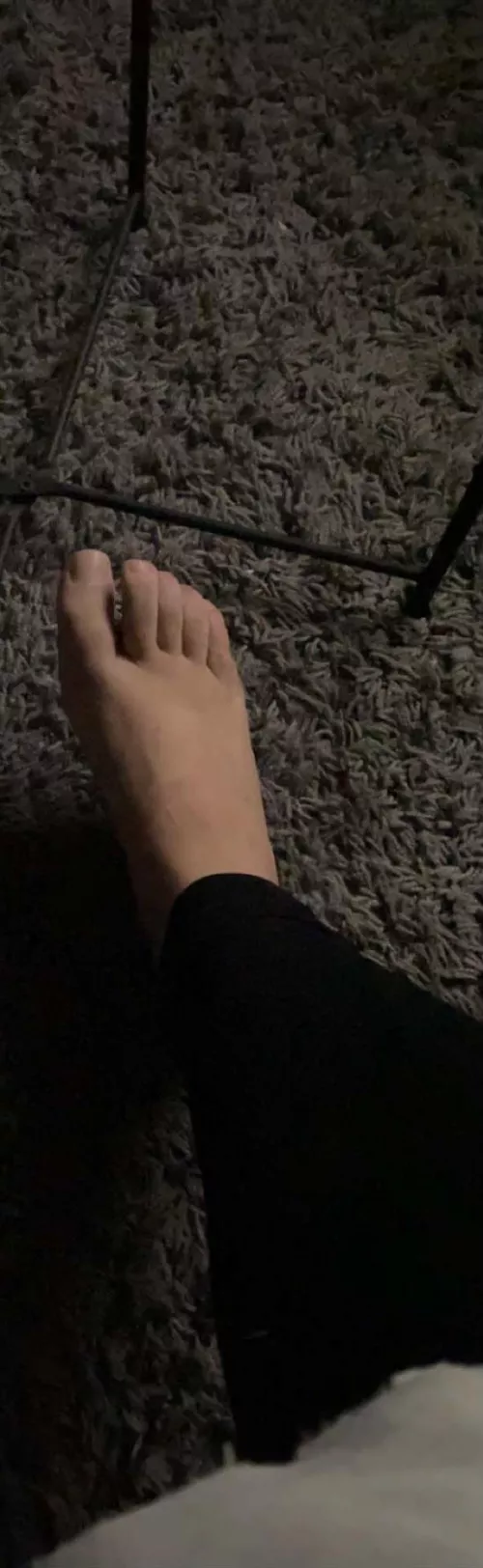 Which color do i need for my nails💅🏼