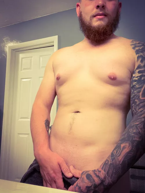 Who can help me shower? I got a few places that could use some extra attention😏