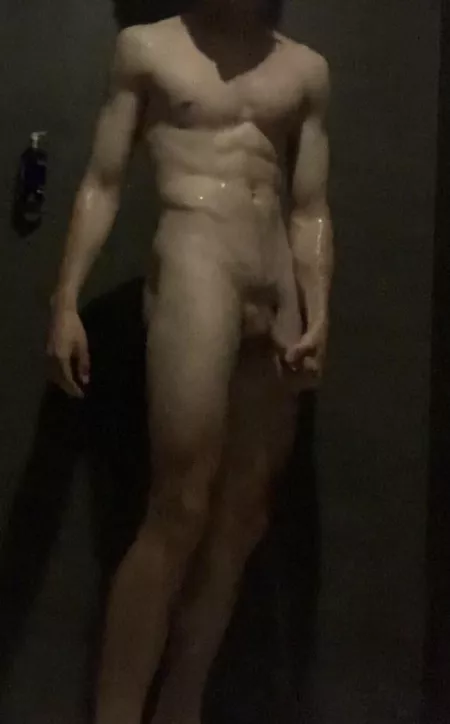 Who’s coming in and having shower sex with me??