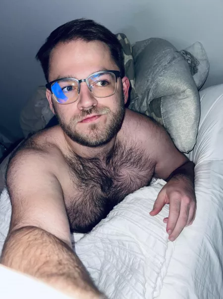 Why am I up. 😅 I hope everyone’s having a good night!