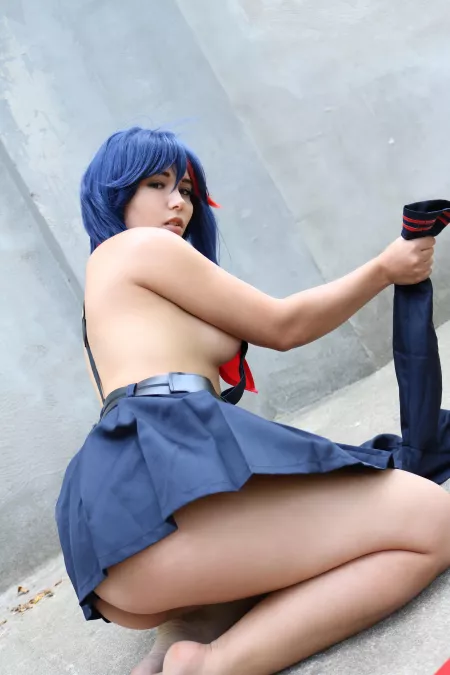 Will you help Ryuko changing? (By Gunaretta)