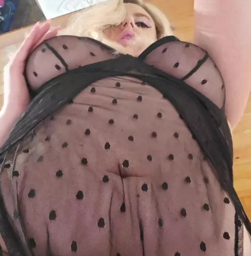 Winged liner 💛💛