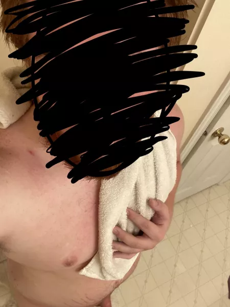 Wish I had someone to help me dry off 😈😈