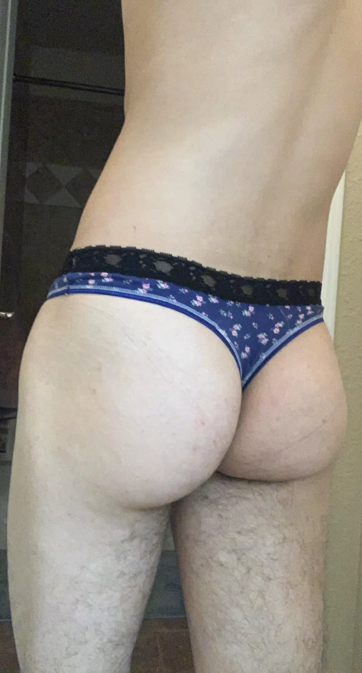 Wish you could see my little plug under my panties 😘