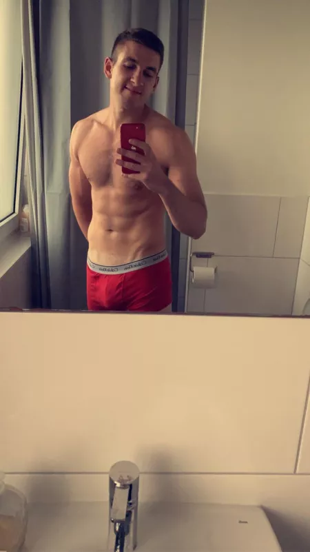 Without is nicer or ? ♦️♦️🤭