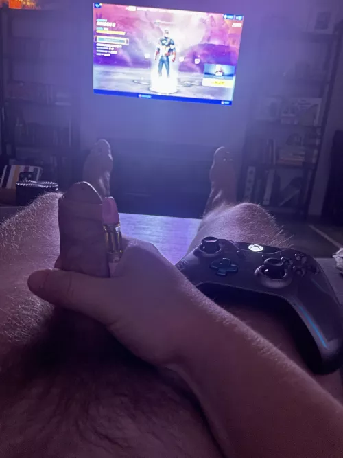 woke up in the middle of the night for a gayming smoke sesh