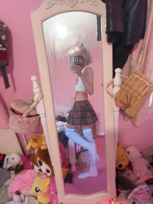 🐺wolfboy time🐺 *bites u*