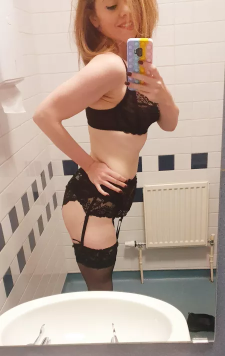 Work emergency on a Sat night? Sorry, not sorry! F 38