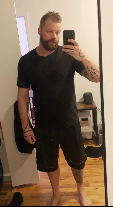 Working from home full-time has turned me into a slovenly cave man (low-effort photo to match)