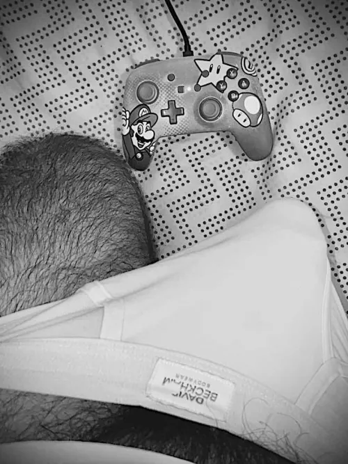 Working on my Animal Crossing island, got an extra controller if anyone wants to join/help 🤣🙈