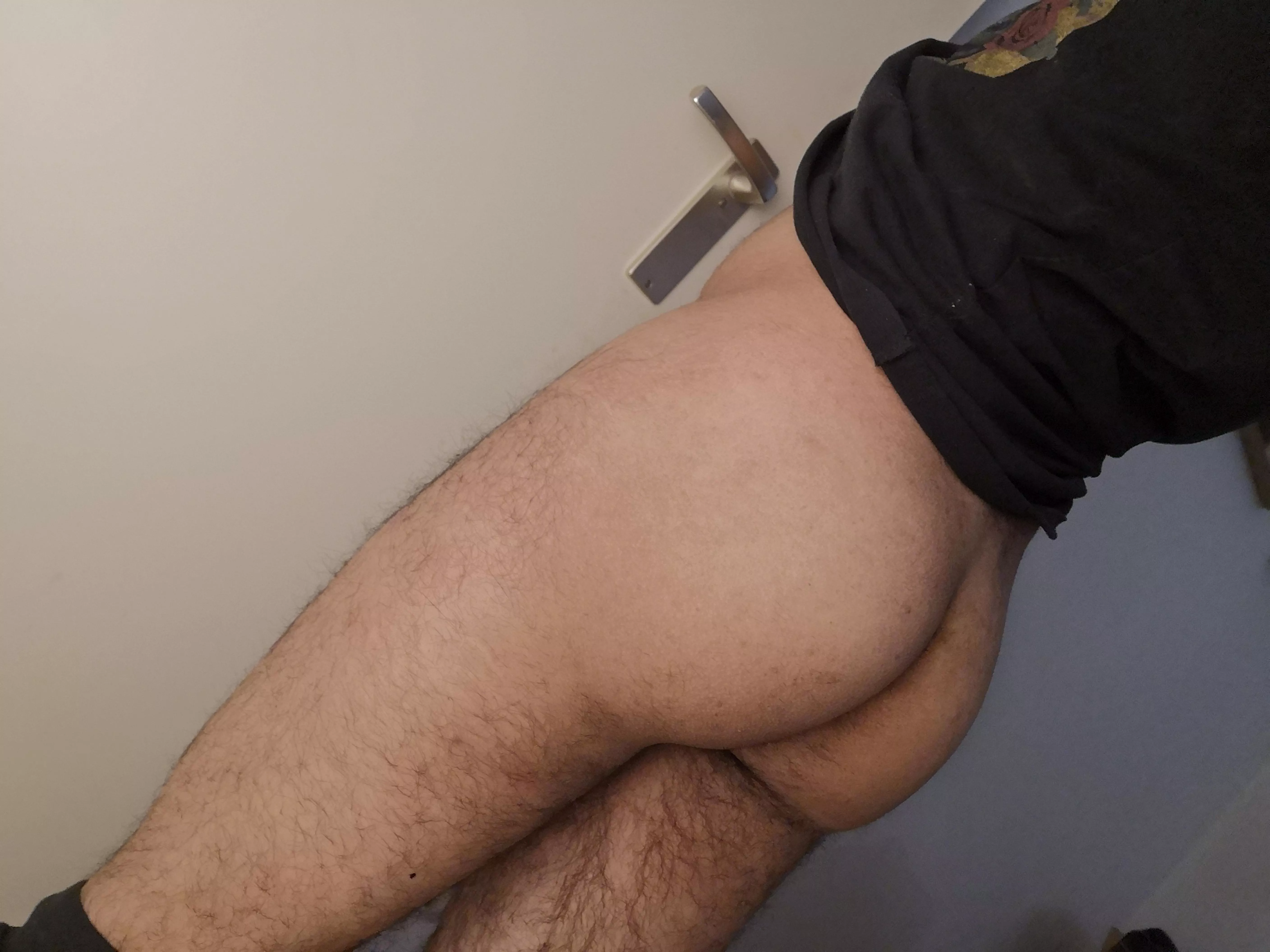 Would love for someone to 'own' my butt and use it whenever they please 🤤