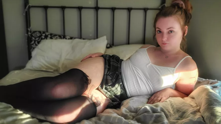 Would you fuck me if I was your step-daughter and came home from school like this? 💋