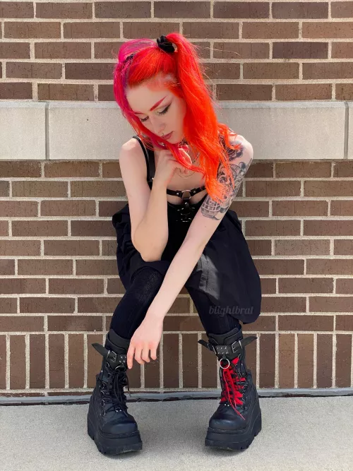 would you talk to me at a concert? 😋