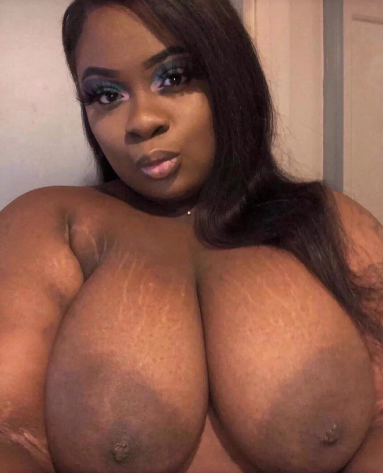 Y’all like darkskins too?