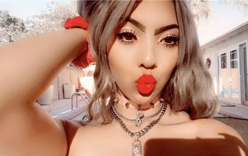 yess, i’m wearing nothing🍜