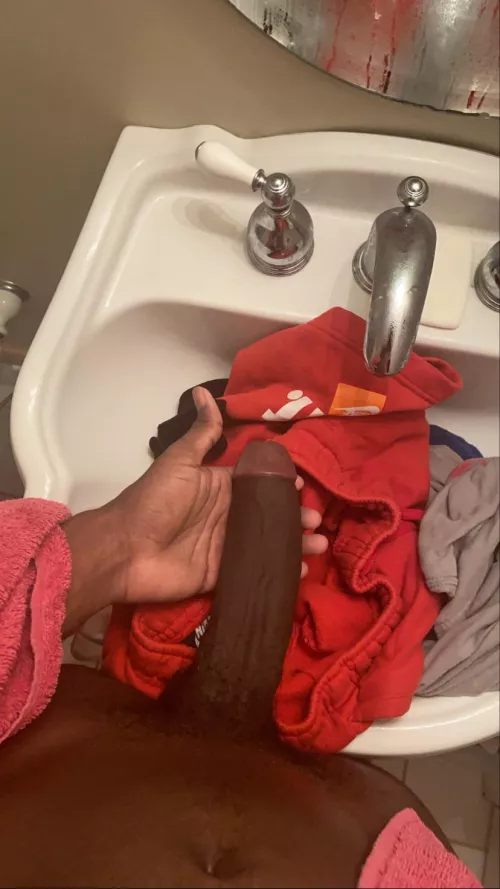 you like my thick veiny bbc? text me and i’ll send you personal ones everyday ❤️