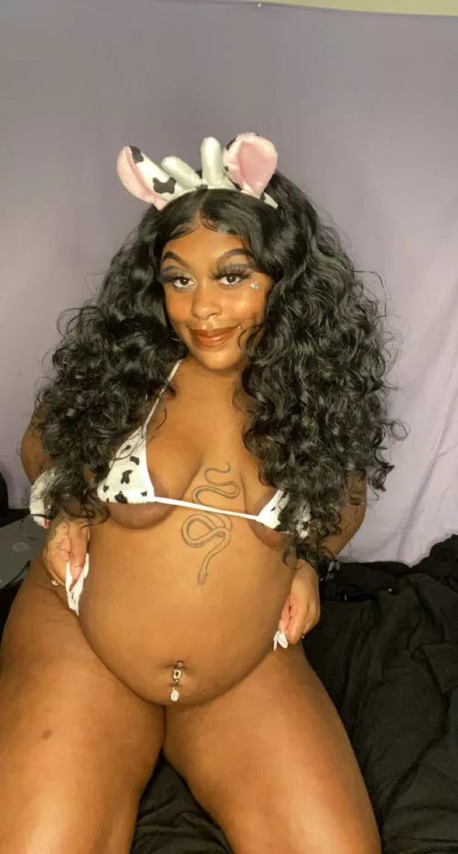 You need a pregnant Dominican girl in your life 😉