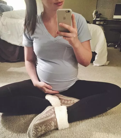 You warm cum got me so pregnant 🥰