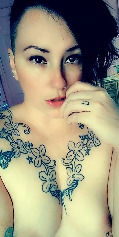 Your favorite milfie~NO PPV~full length vids for subs multiple times weekly~dick rates~customs~fetish content available~come play! πΏ Your favorite milfie~NO PPV~full length vids for subs multiple times weekly~dick rates~customs~fetish content available~come play! πΏ