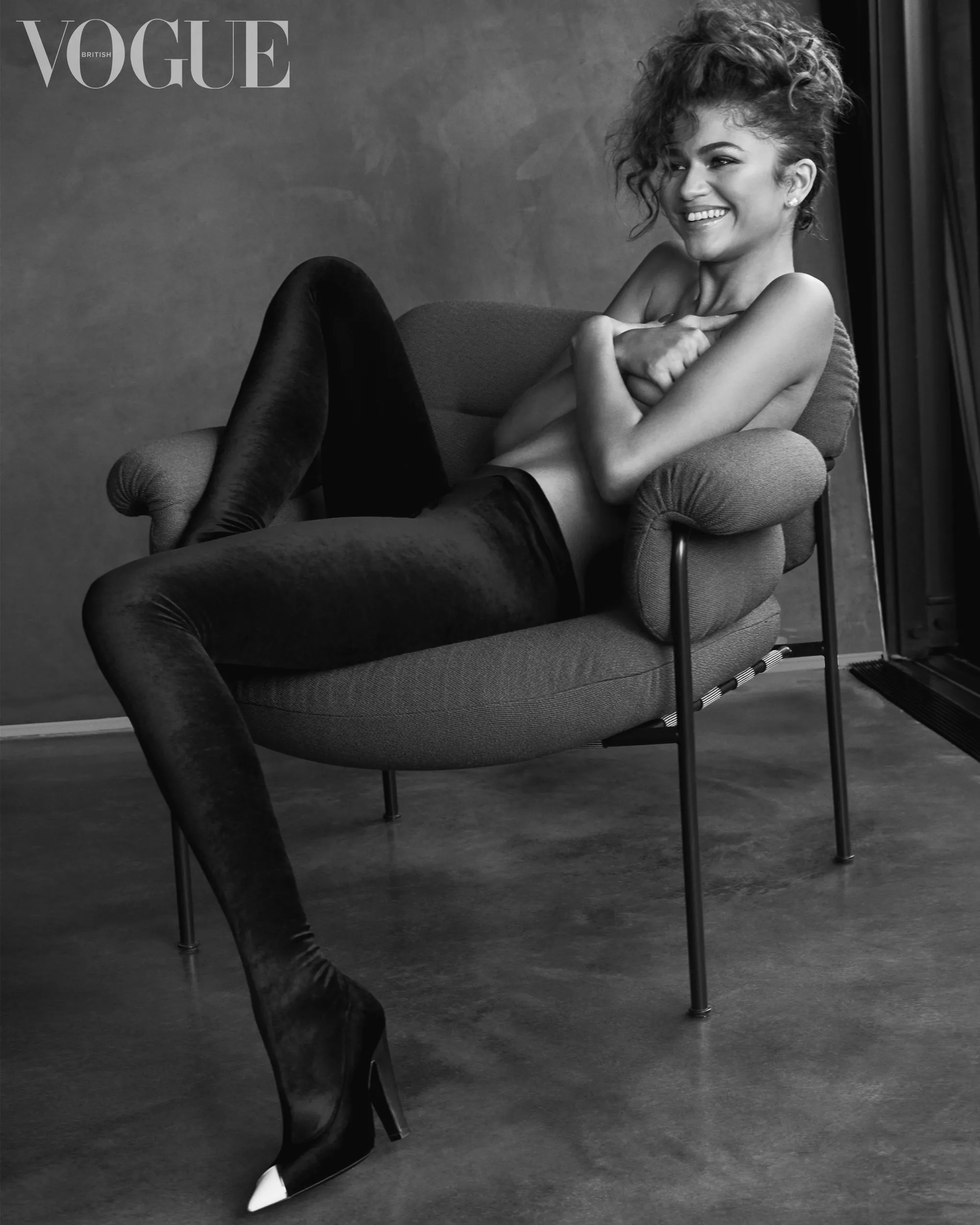 Z€ndaya. That tight body would be so much fun to use.